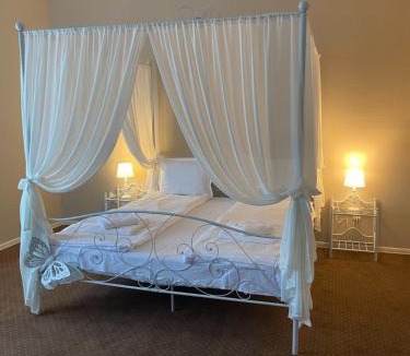 Barcea Mica House | B&B Andero Deva