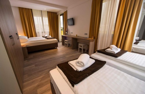 Gruz Hostel | B&B Sol