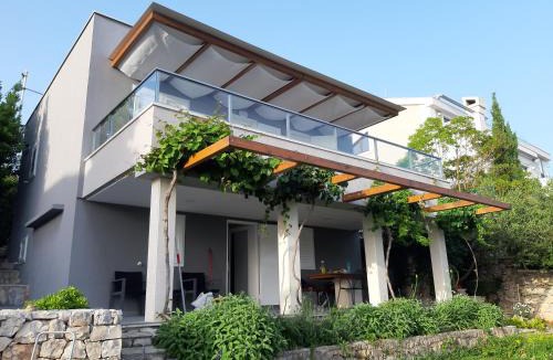 Seget Vranjica Apartment | Beach Apartment More
