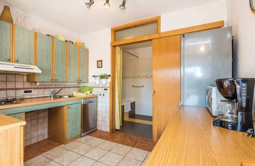 Sarsoni Apartment | Beach front apartment in Rijeka with WiFi