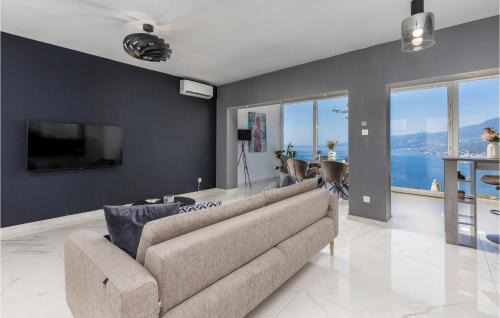 Rubesi Apartment | Beach Front Apartment In Rijeka