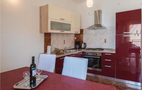 Vratarusa Apartment | Beach Front Apartment In Senj With Wifi