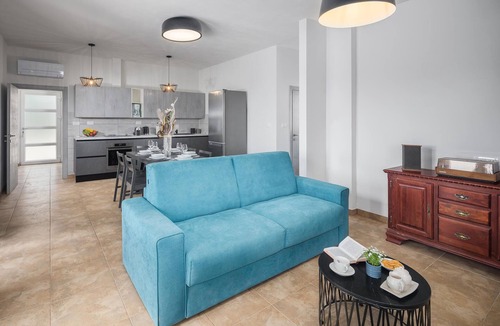 Viskovici House | Beach front home in Koromacno