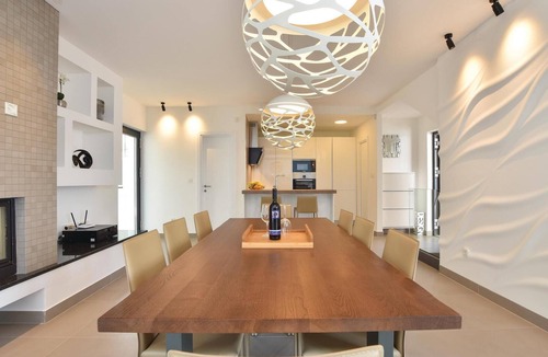 Omis House | Beach front home in Omis with sauna
