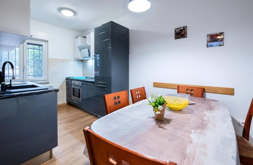 Banjole House | Beach front home in Pula
