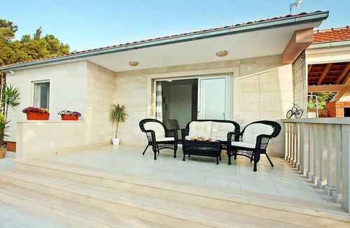 Supetar House | Beach front home in Supetar