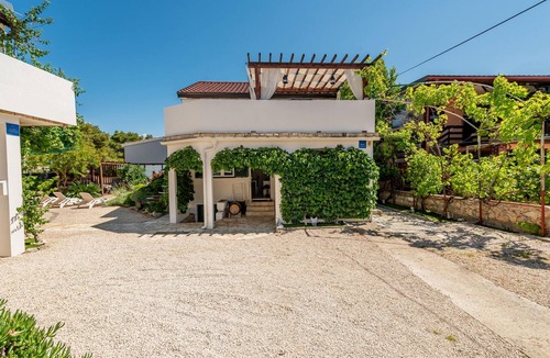 Vir House | Beach front home in Vir