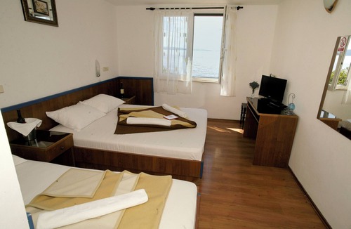 Drasnice Hotel | Beach Hotel