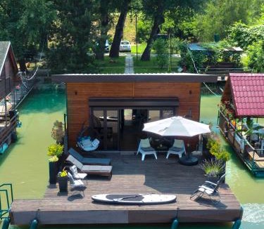 Cukarica Villa | Beach House Belgrade
