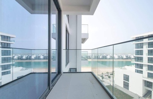 Al Hamriya Apartment | Beachfront Dubai Studio w/Pool & Free Parking