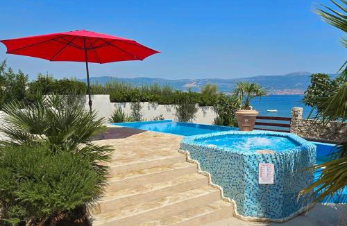 Slatine Villa | Beachfront Villa Ciovka