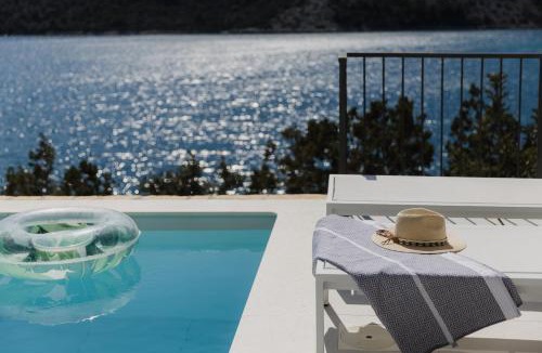 Vinisce Villa | Beachfront Villa Retreat