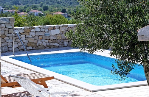 Seget House | Beautiful 3 Bedroom Dalmatian Stone House With a Heated Private Pool