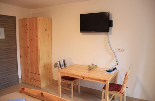 Bohinjska Bistrica Apartment | Beautiful Apartment in Bohinjska Bistrica with Barbecue