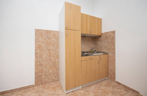Lokva Rogoznica Apartment | Beautiful apartment in Lokva Rogoznica with WiFi