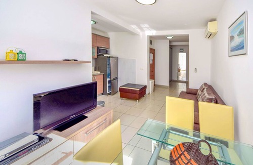 Blace Apartment | Beautiful apartment for 5 people with WIFI, A/C, TV, balcony and pets allowed