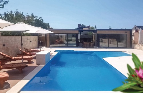 Kastel Stari Apartment | Beautiful apartment in Kastel Stari with WiFi