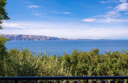Senj Apartment | Beautiful apartment for 4 guests with WIFI, A/C, TV, terrace and pets allowed