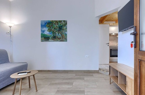 Lovrecica Apartment | Beautiful apartment for 4 people with A/C, WIFI, TV and terrace
