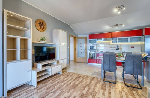 Tulisevica Apartment | Beautiful apartment for 5 people with A/C, WIFI, TV, terrace and panoramic view