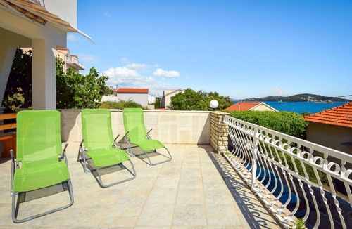 Seget Apartment | Beautiful apartment for 6 people with A/C, WIFI, TV and terrace