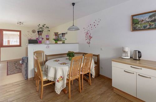 Ratece Apartment | Beautiful apartment for 6 people with WIFI, TV and terrace