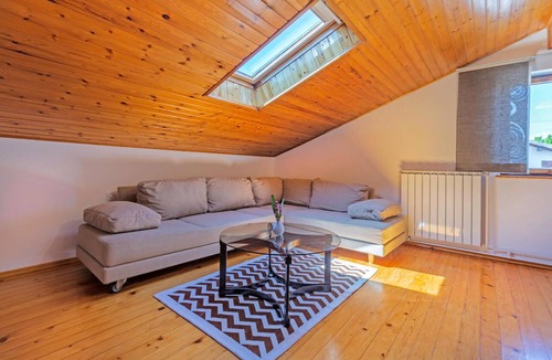 Divaca Apartment | Beautiful apartment in Divaca with WiFi