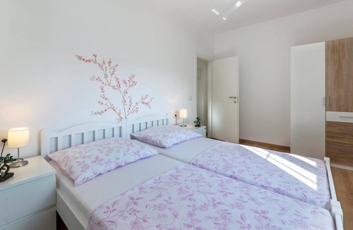 Galizana Apartment | Beautiful apartment in a quiet location in Galizani.