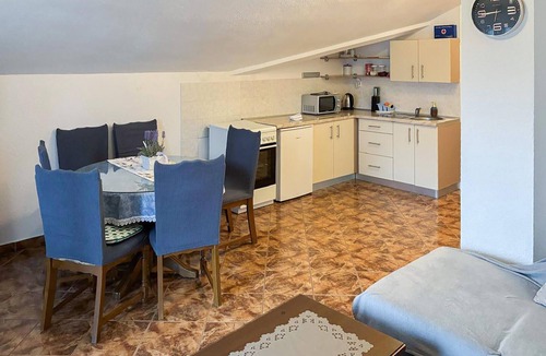 Tribalj Apartment | Beautiful apartment in Tribalj with WiFi