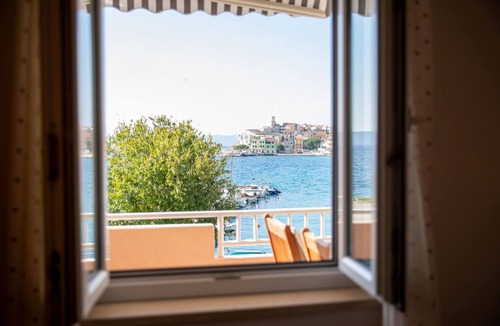 Igrane Apartment | Beautiful apartment in Igrane with house sea view