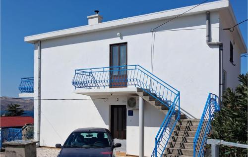 Karlobag Apartment | Beautiful Apartment In Karlobag With Wifi