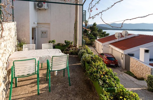 Klek Apartment | Beautiful apartment in Klek with WiFi