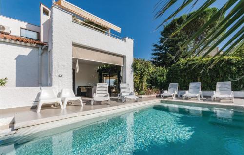 Banjole Apartment | Beautiful Apartment In Pula