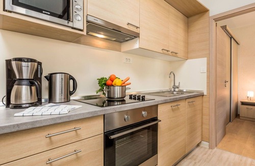 Kampor House | Beautiful apartment in villa for 6 people with A/C, pool, WIFI, TV and terrace