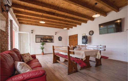 Ploce House | Beautiful Home In Bacina