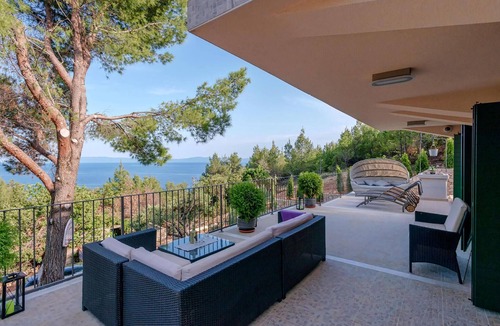 Zavala House | Beautiful home in Gromin Dolac with sauna