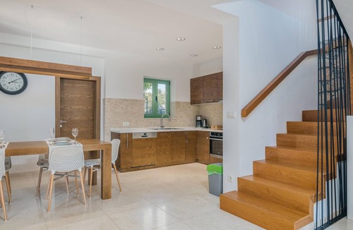 Malinska House | Beautiful home in Malinska