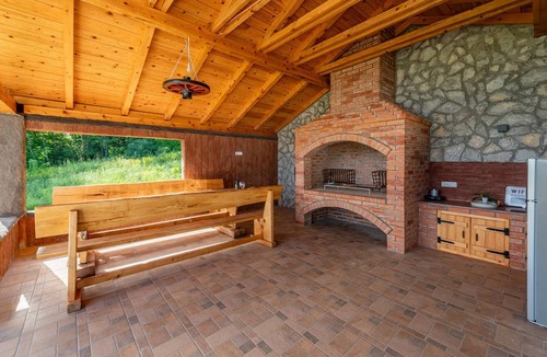 Gospic House | Beautiful home in Musaluk