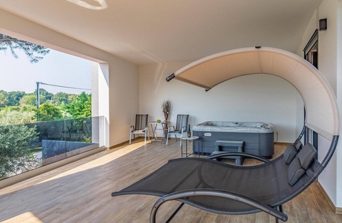Cervar House | Beautiful home in Porec with kitchen