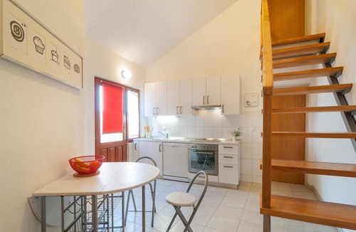Pucisca House | Beautiful home in Pucisca with house sea view