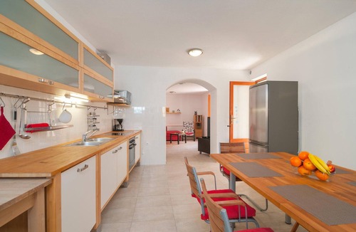 Pucisca House | Beautiful home in Pucisca with house sea view