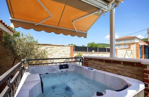 Central Dalmatia House | Beautiful home in Sestanovac