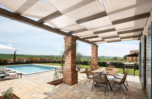 Sveti Lovrec House | Beautiful home in Sv. Lovrec