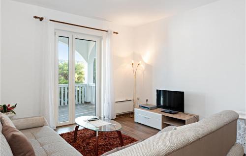 Tijesno House | Beautiful Home In Tisno