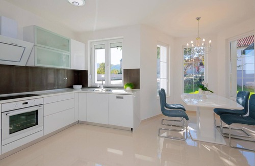 Zmijavci House | Beautiful home in Zmijavci with WiFi