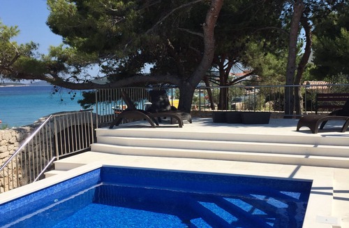 Sevid Villa | Beautiful house, seafront, swimming-pool, 25km from Split Airport