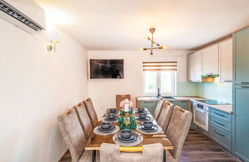 Benkovac House | Beautiful private villa for 8 people with private pool, A/C, WIFI, TV, terrace and panoramic view