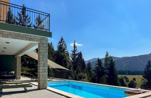 Ravna Gora Villa | Beautiful private villa for 8 people with A/C, hot tub, private pool, WIFI, TV and terrace