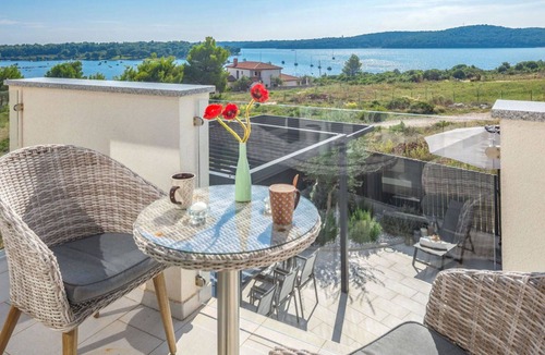 Medulin Villa | Beautiful private villa for 8 guests with private pool, A/C, WIFI, TV, terrace and pets allowed