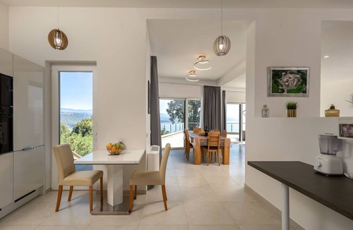 Opatija Villa | Beautiful private villa for 10 guests with WIFI, private pool, TV, terrace and pets allowed